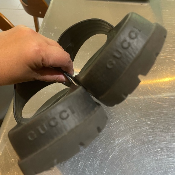 Gucci slides - Picture 4 of 4